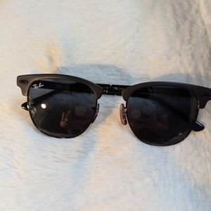 Ray-Ban Classic Black Sunglasses